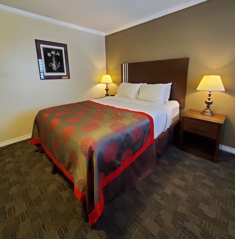 Grand Forks Inn المظهر الخارجي الصورة
